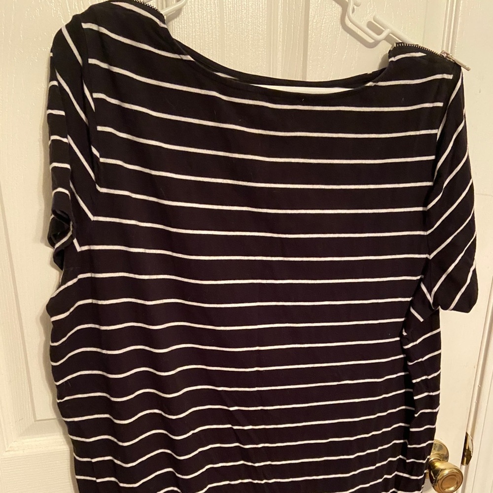 MK tee